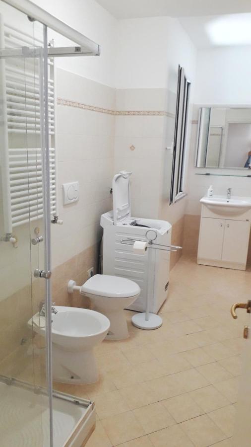 Max And Sun Parking Privato Nel Prezzo Apartment Sanremo Bagian luar foto